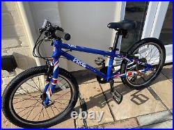 Frog 52 Kids Bike (Blue) Very Good Condition (20 Inch Wheels)